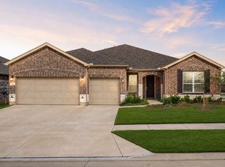 1133 Cornerstone Dr, Aubrey, TX 76227