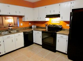 404 Brandy Dr UNIT A, Crystal Lake, IL 60014