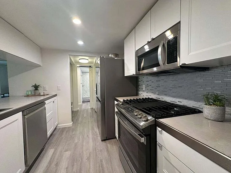 2023 N Via Miraleste — Photo 21