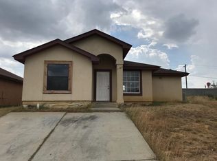 5703 Saint Charles Loop, Laredo, TX 78046