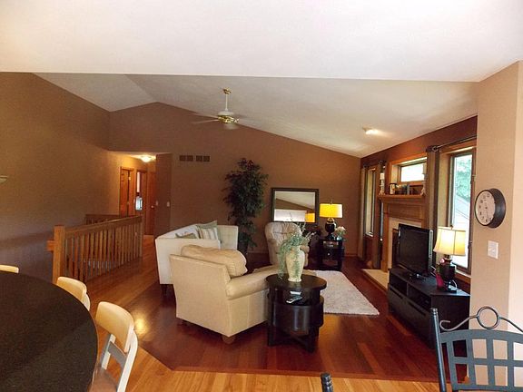 5th image of 145 Pinnacle Dr