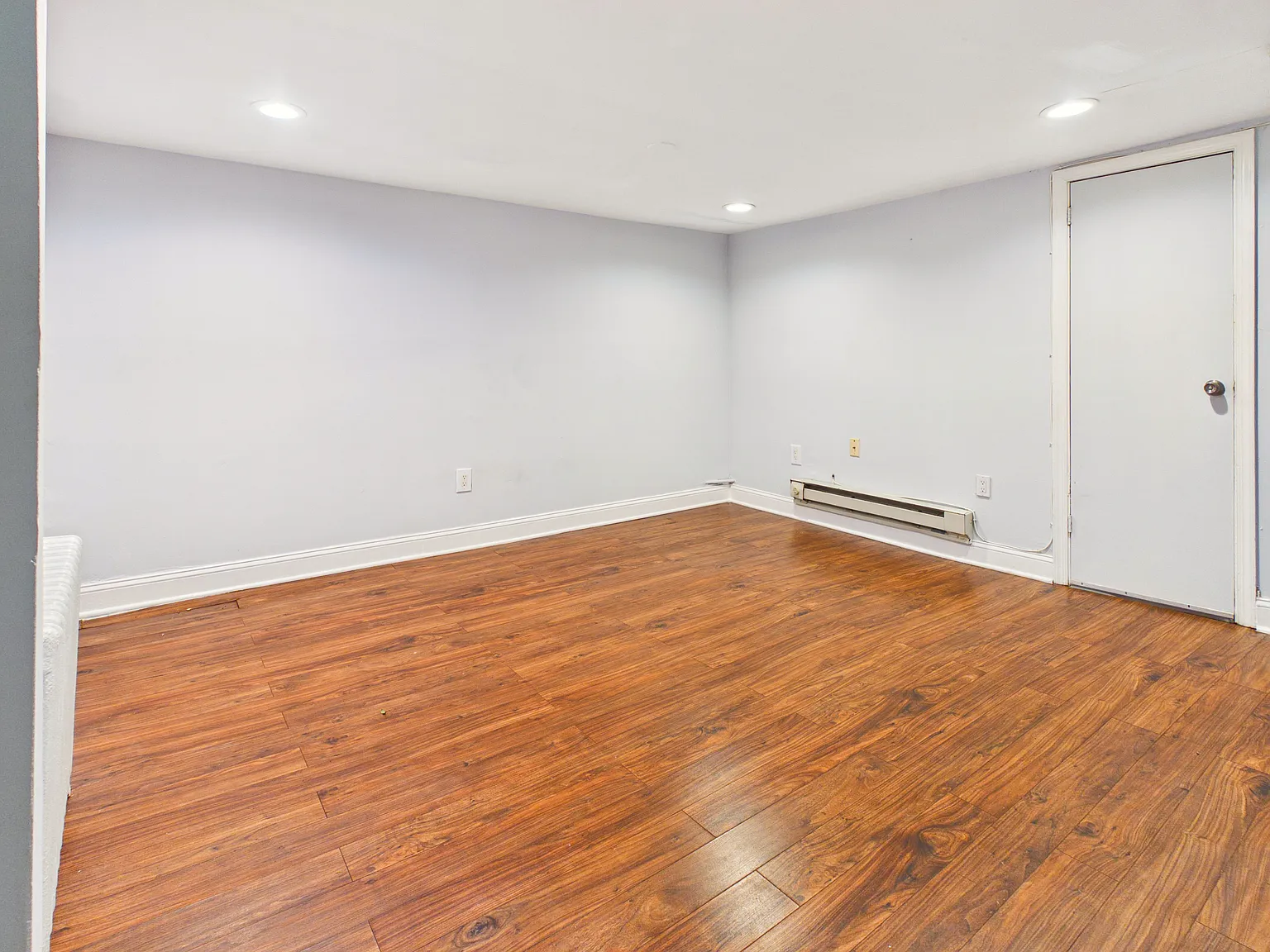 1409 Monroe St NE — Photo 3