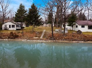 8095 Cairn Hwy, Elk Rapids, MI 49629