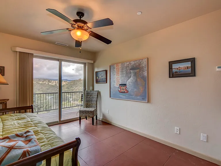 210 Jacob Ln — Photo 30