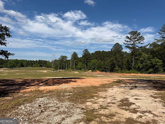 4th image of 1330 Steele Rd