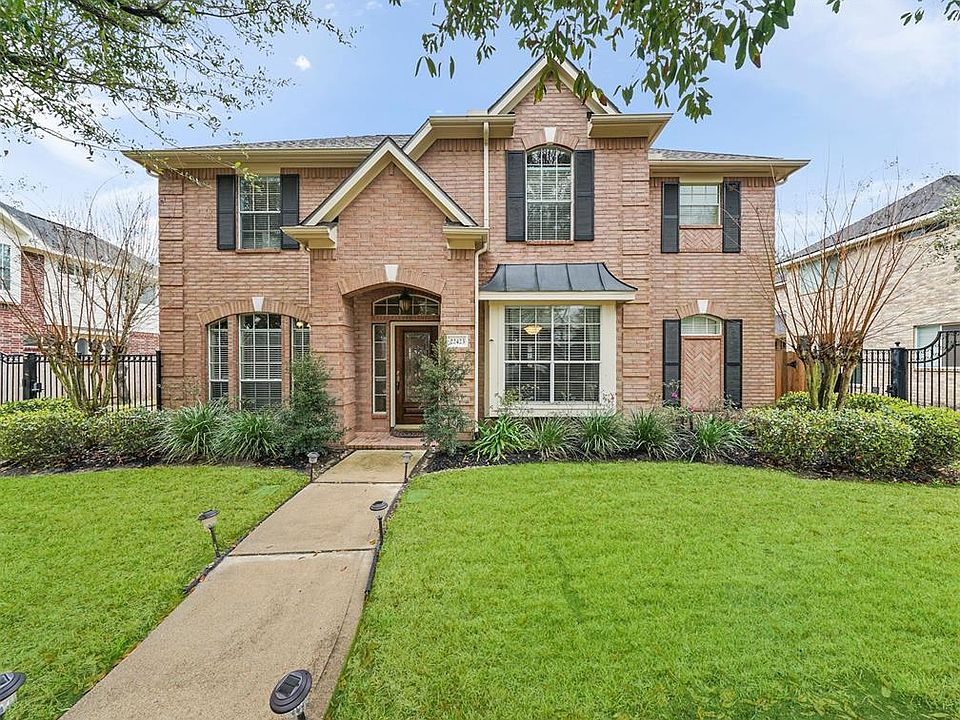 1st image of 22423 Silvermist Ln