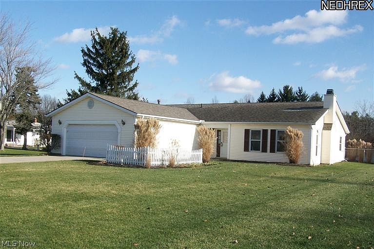 1st image of 15249 Walnut Creek Dr