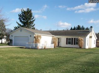 15249 Walnut Creek Dr, Strongsville, OH 44149