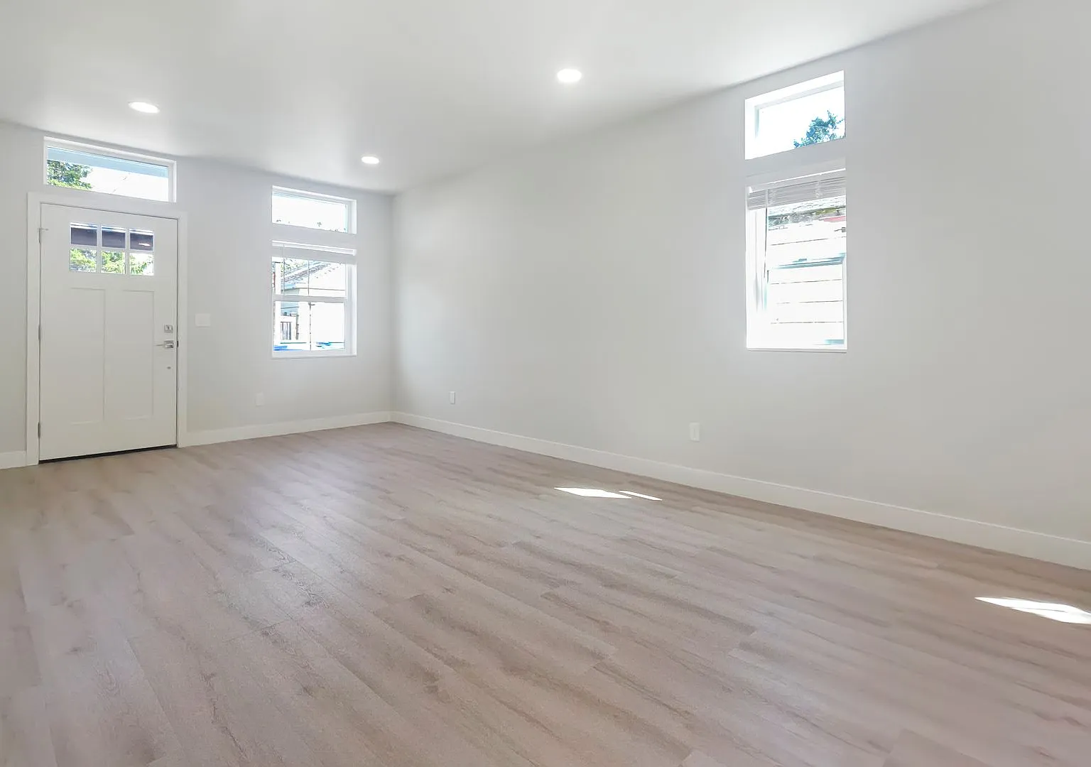 Modern North Beacon Hill Home with Updated Finishes and Great Amenities — Photo 3