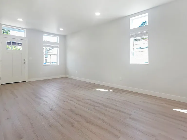 4128 13th Ave S — Photo 3