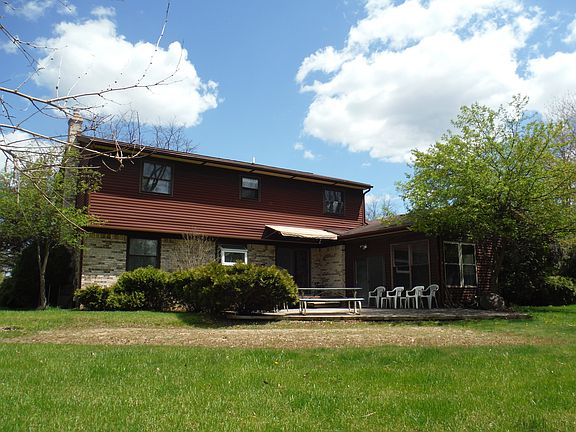 2nd image of 9456 Lake Crest Dr
