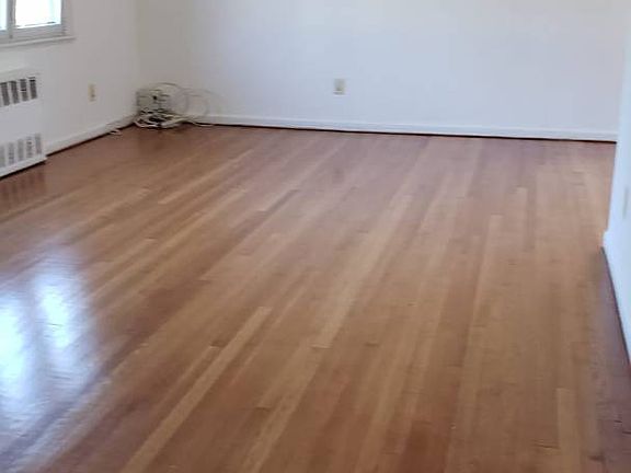 3rd image of 22 Kensington Ave Floor 2-2-2