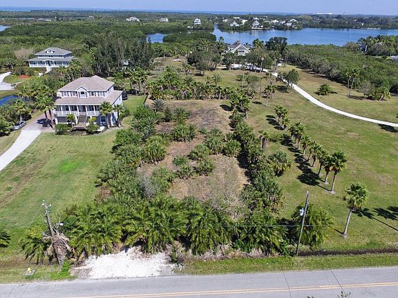 3rd image of 1219 Bayshore Dr