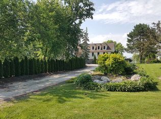 6131 Bay Shore Rd, Oregon, OH 43616