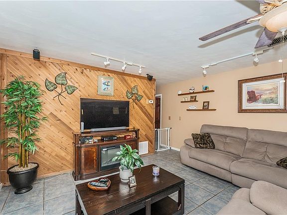 5th image of 403 Glendale Dr