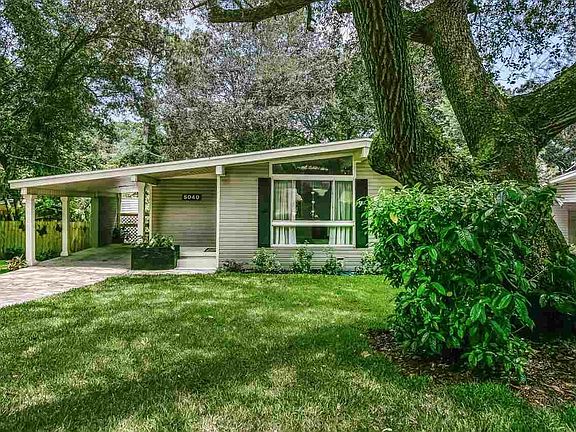 2nd image of 5040 Springhill Dr