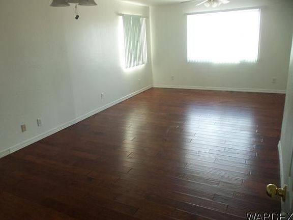 4th image of 665 Lookout Ln