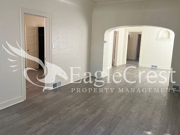 2nd image of 217 W Birch St