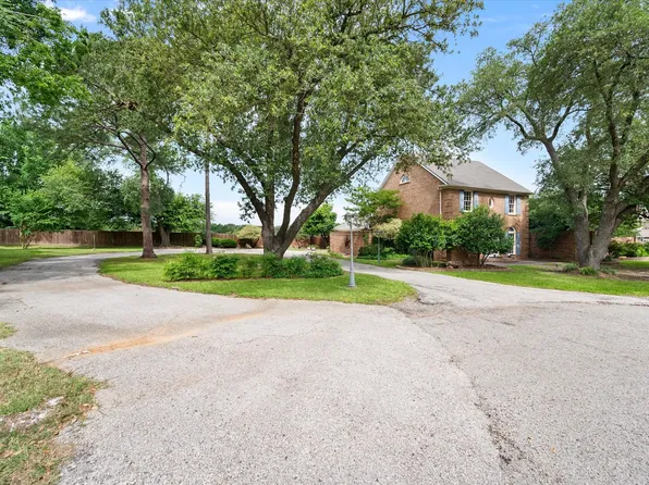 301 Peachtree St, Fairfield, TX 75840