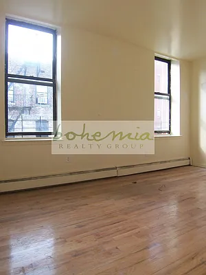 Rented by Bohemia Realty Group | media 31