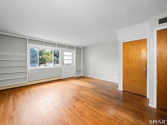 4th image of 229 Wintonbury Avenue #1