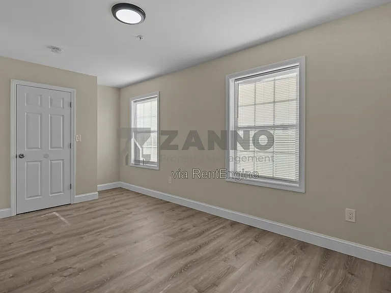 547 Chalkstone Ave #4 — Photo 13
