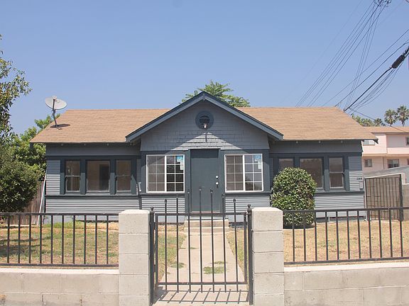 Front Subject - Fenced