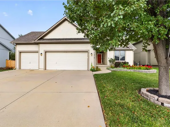 11013 Northridge Dr, Kansas City, KS 66109