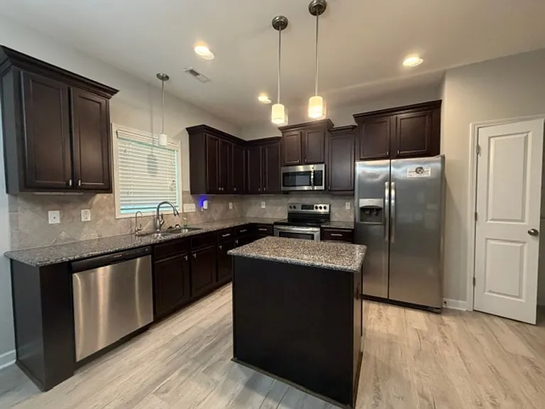 251 Melody Ln — Photo 16