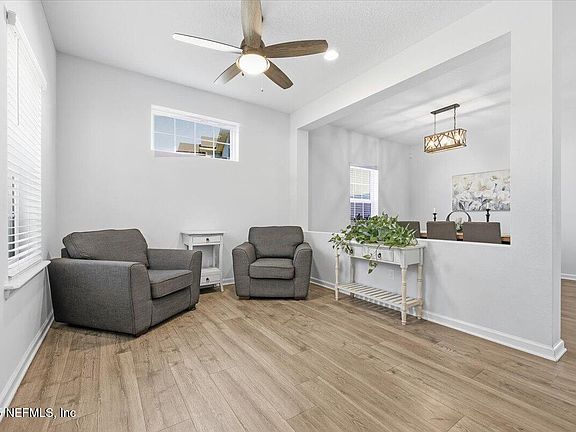5th image of 835 LAUREL VALLEY Drive