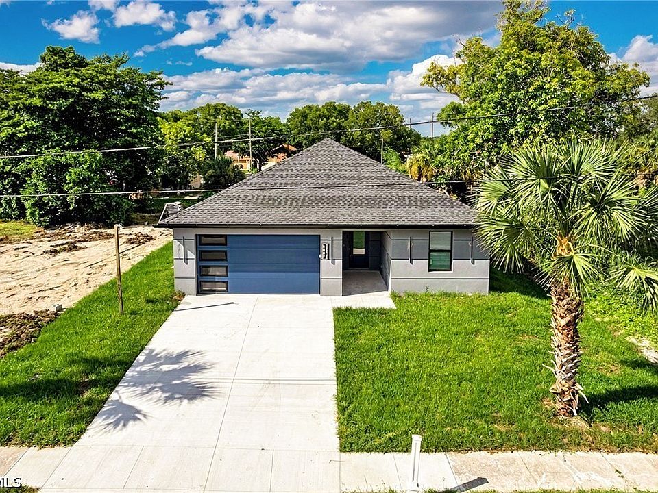1st image of 2983 Dunbar Ave