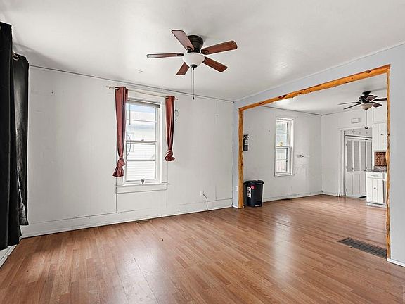 2nd image of 405 7th St