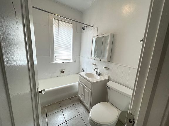 5th image of 233 Weequahic Ave #13E