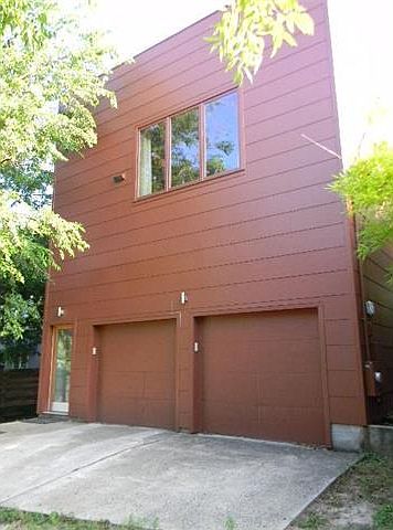1st image of 806 W Johanna St