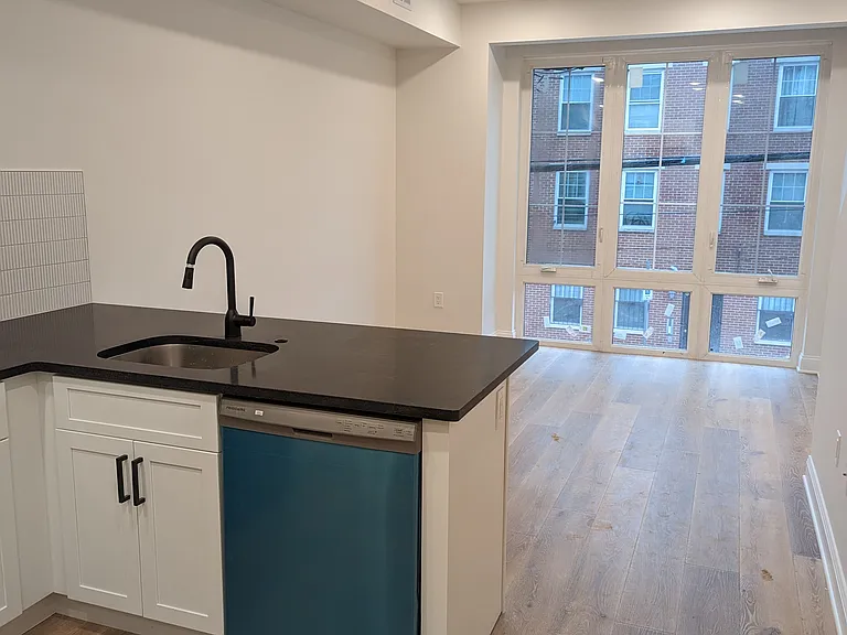 1921 N 4th St #2 — Photo 9