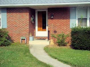 510 Overhill Dr, Chambersburg, PA