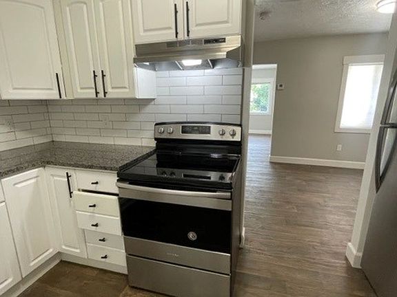 4th image of 3811 E 28th Ave