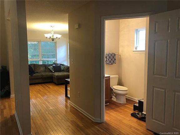 5th image of 101 Farm Ln #20