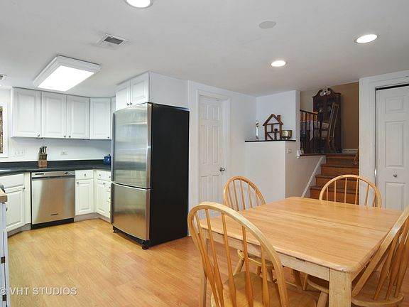 4th image of 1412 E Miner St