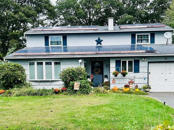 37 Nostrand Avenue, Selden, NY 11784