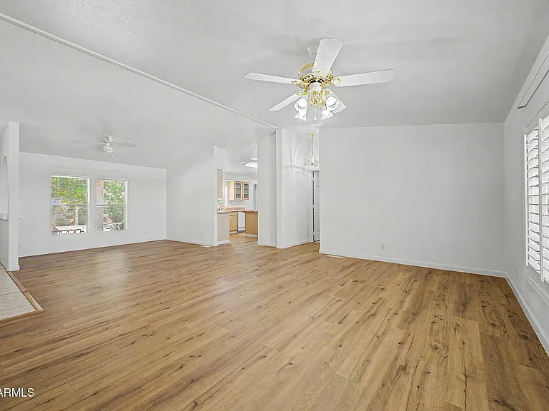 29319 N 203rd Ave — Photo 5