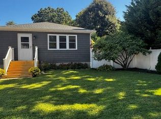 12 Chance Pl, West Babylon, NY 11704