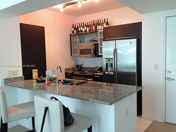 5th image of 950 Brickell Bay Dr APT 2102