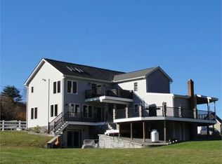5 Smokey Ln, Landingville, PA 17972