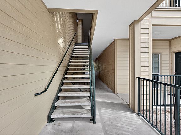 3rd image of 7800 Point Meadows Dr APT 1338