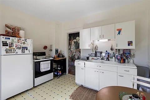5th image of 45 University Ave #Up