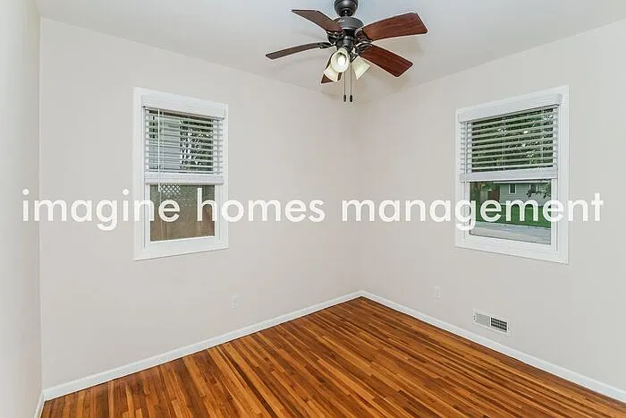 109 105th Ave NE — Photo 7