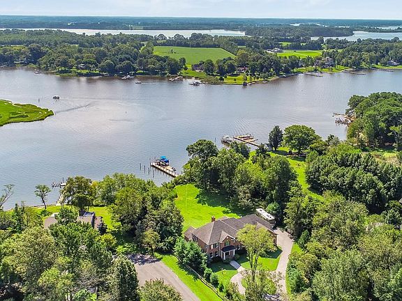 3rd image of 230 Prospect Bay Dr W