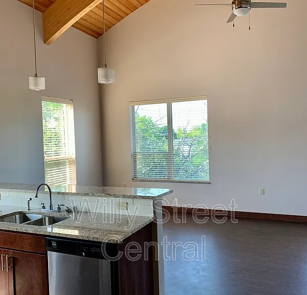 315 S Paterson St #401 — Photo 8