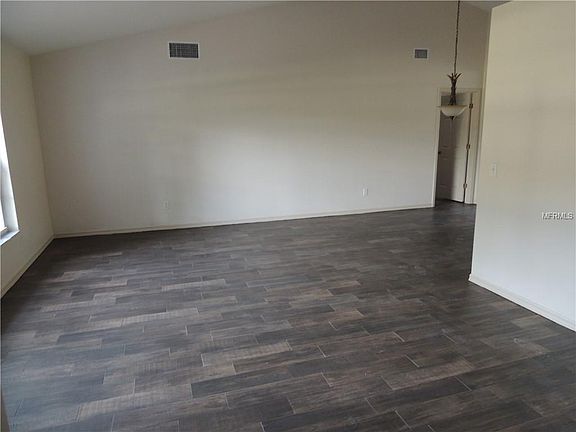 2nd image of 2729 Bayview Dr